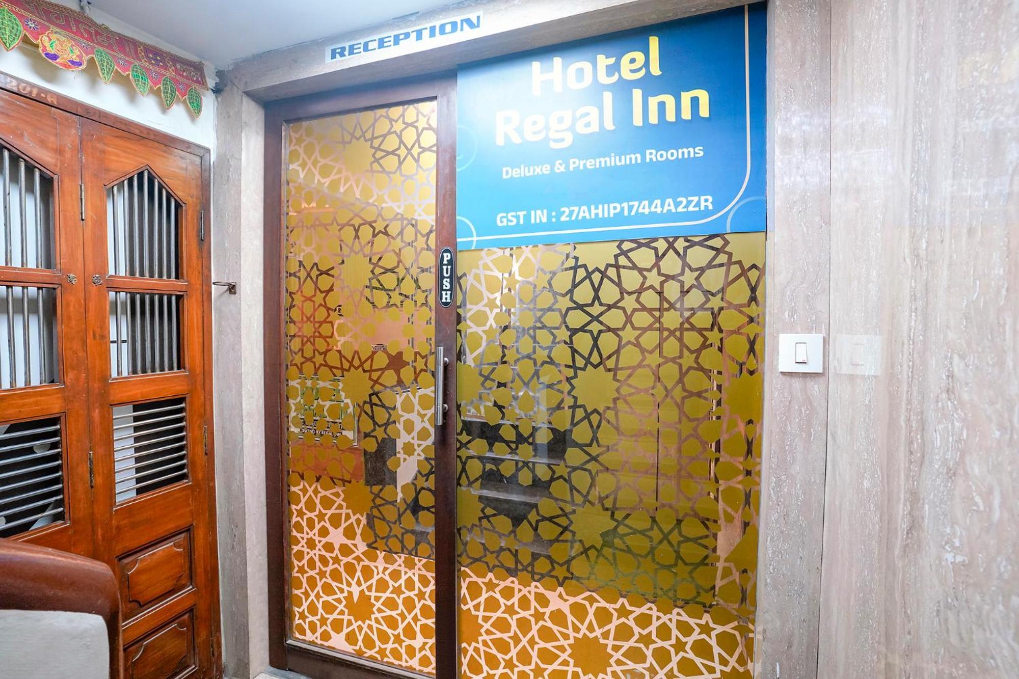 Hotel Fabhotel Regal Bombay